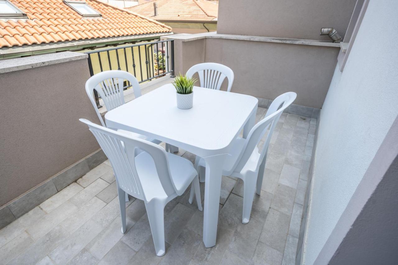 Rimini Bay Suites&Residence Exterior photo